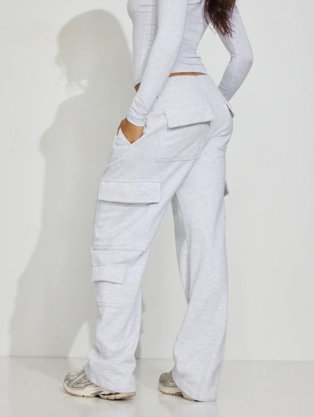 Garage Ultra Fleece Cargo Straight Pants Size Medium NWT Grey